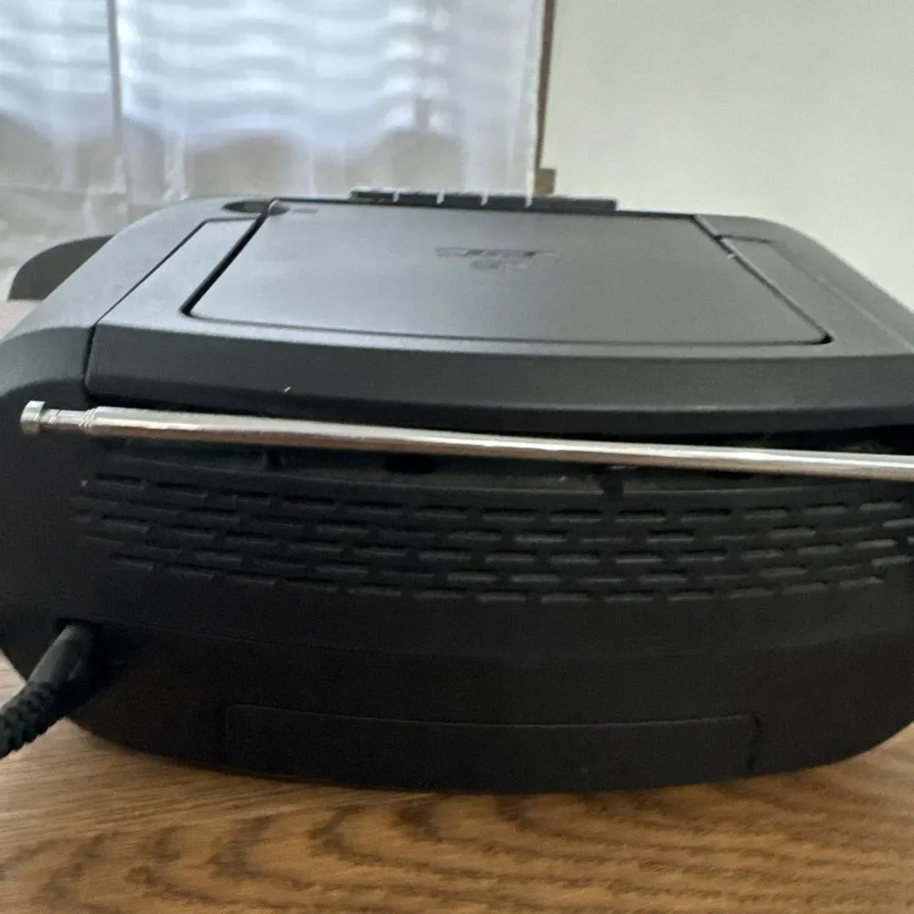Sony CFD-S70 CD/Cassette Boombox with Radio Black Mega Bass Battery-Powered
